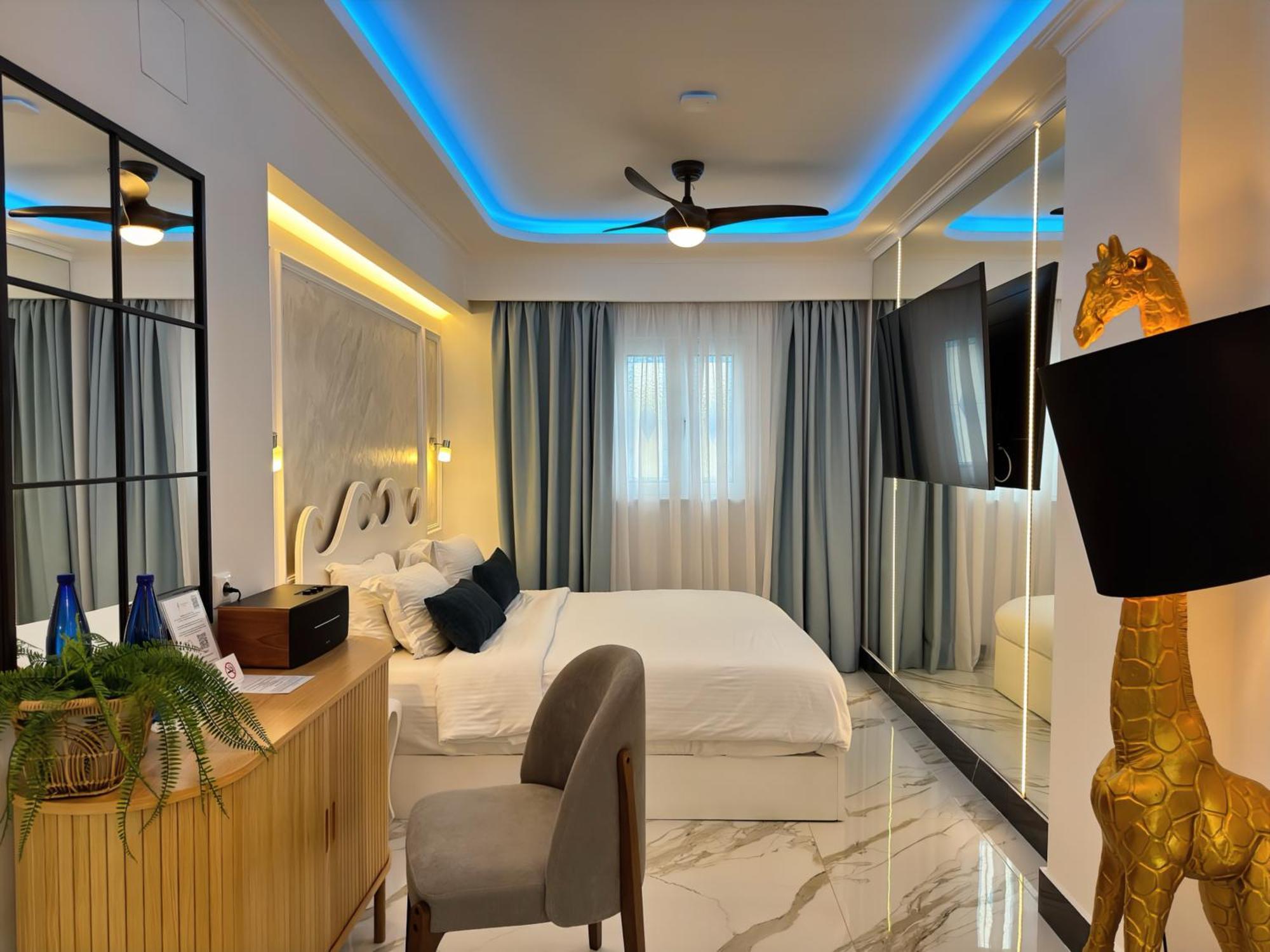 Panorama Suites & Spa - Adults Only Sztómio Szoba fotó