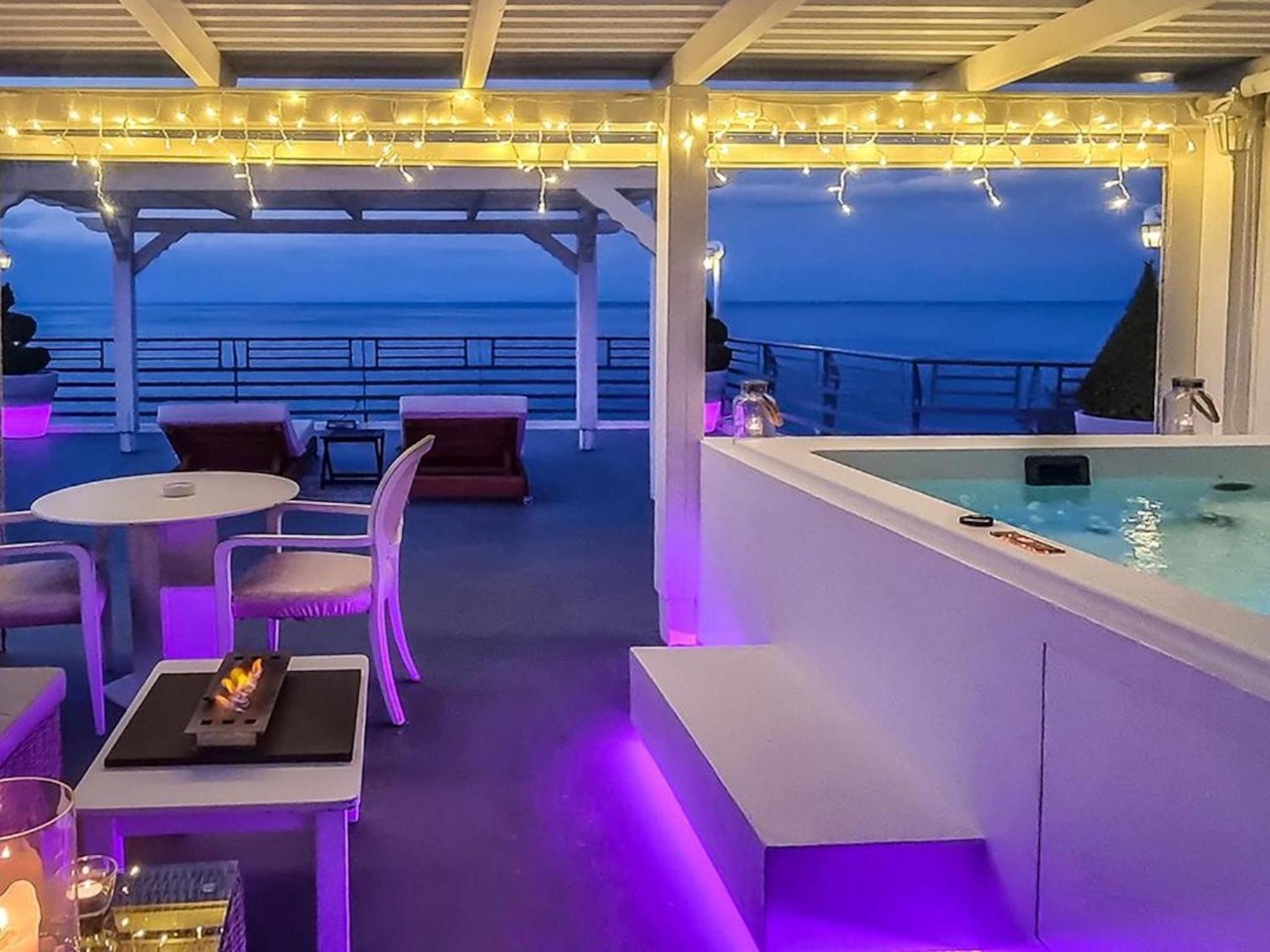 Panorama Suites & Spa - Adults Only Sztómio Szoba fotó